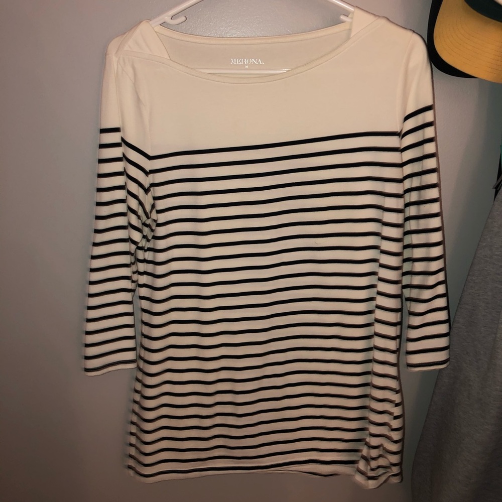 Stripped 3/4 sleeve blue/black and white shirt
